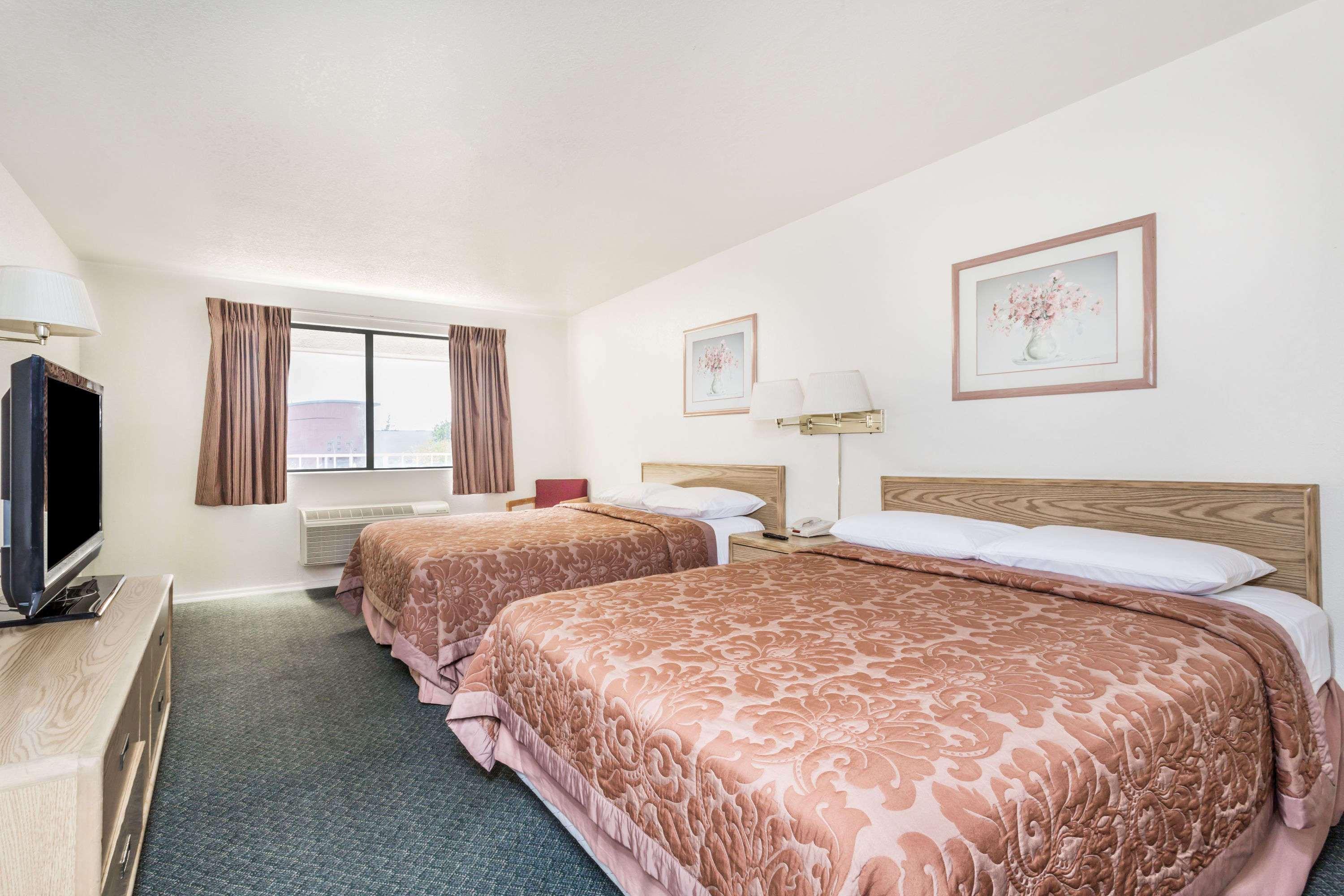 Super 8 By Wyndham Phoenix Metro North Exteriér fotografie